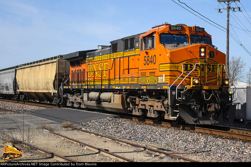 BNSF 5840